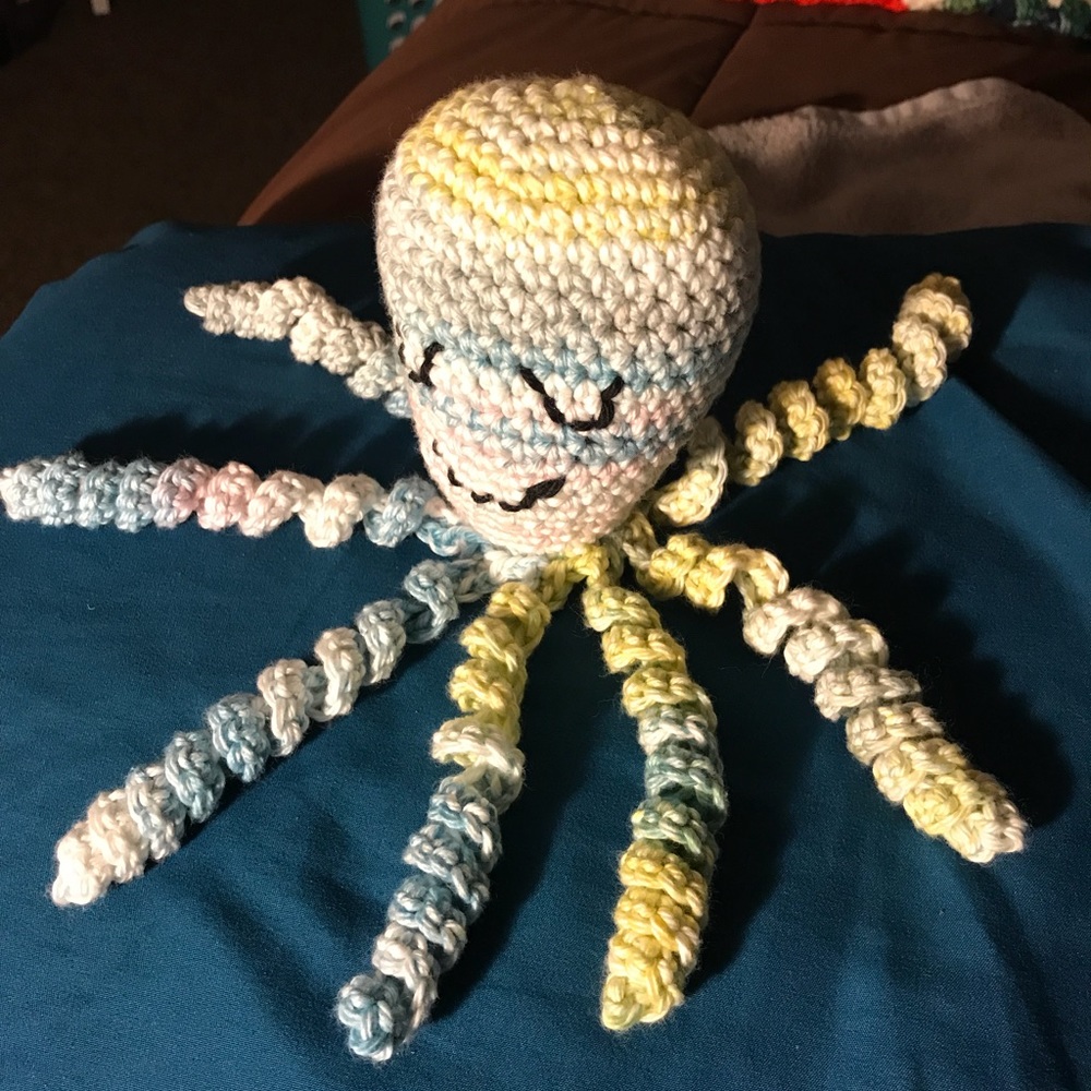 Crochet NICU octopus